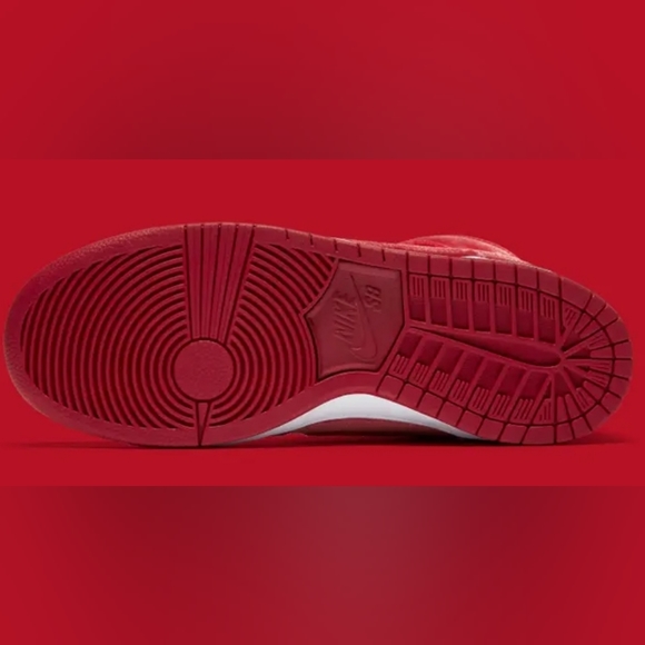 Red Velvet Nike Dunks High Size 10mens - Picture 4 of 5